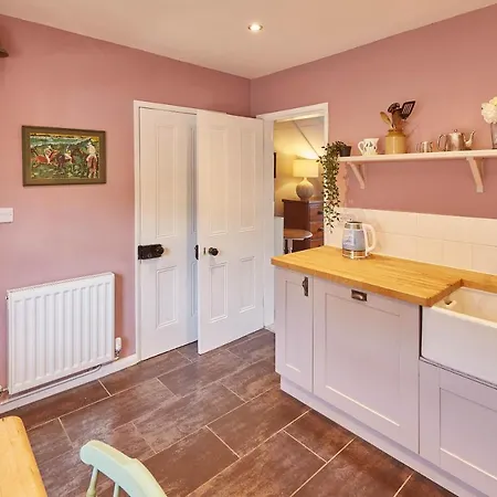 Holiday home Host & - Heather Whitby